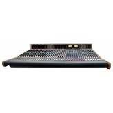 Trident 88 - 32 Buss Console
